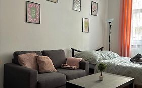 Anthony Apartment In City Center